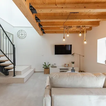 Pescatore Трогір