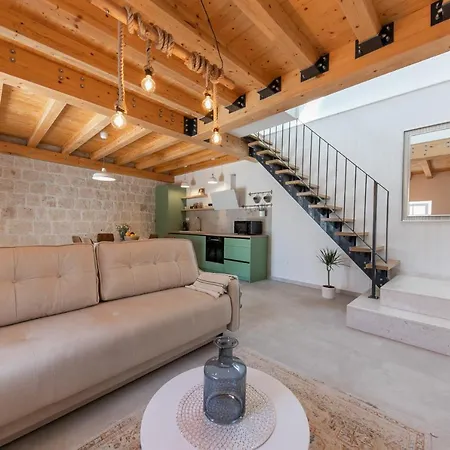 Pescatore Villa *