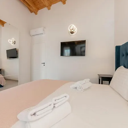 Pescatore Трогір